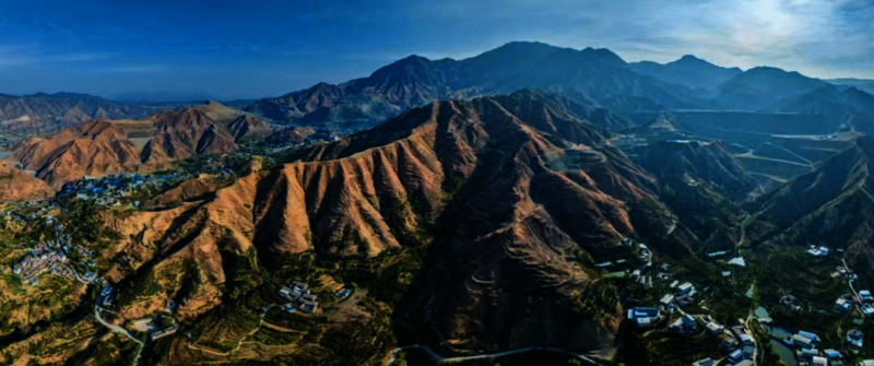 三载奋进路，，，，，，，，共启新征程——天府矿投三周年发展纪实