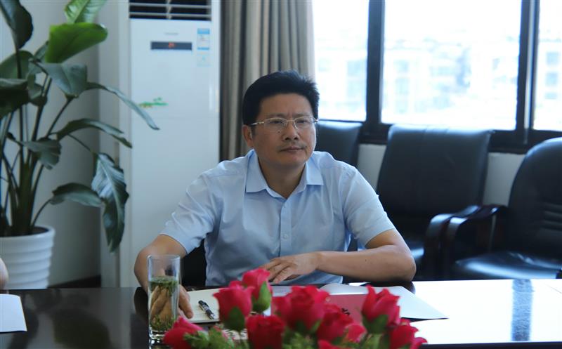 徐锡惠带队到二八一大队调研指导工作