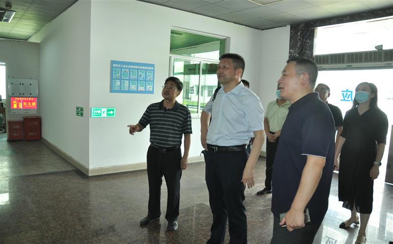 涂孝忠一行到泰华堂制药开展党的建设、党风廉政建设和反腐败工作调研式监督