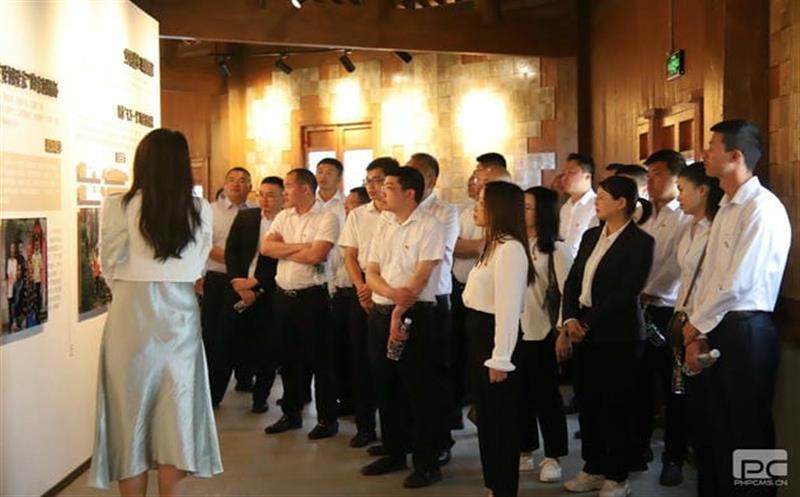 四川安博电竞二八一大队党委在西昌家风馆开展“弘扬清廉家风，，，，，，传承廉洁家训”警示教育活动