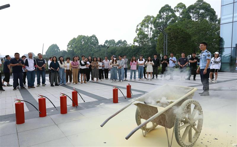 专题培训提高安全意识，，，，，，应急演练夯实安全技能 ——兴蜀设计集团开展“安全咨询日”活动