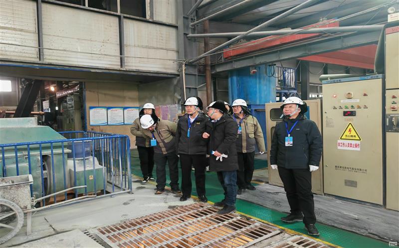 青海有色二院到松树南沟金矿开展节前安全检查及走访慰问