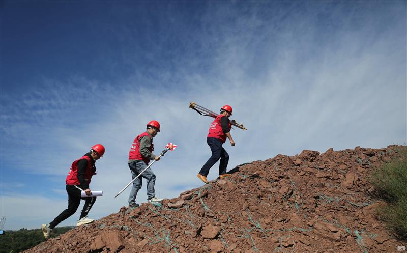 保持战略定力  实现稳中求进 奋力推动高质量发展再上新台阶