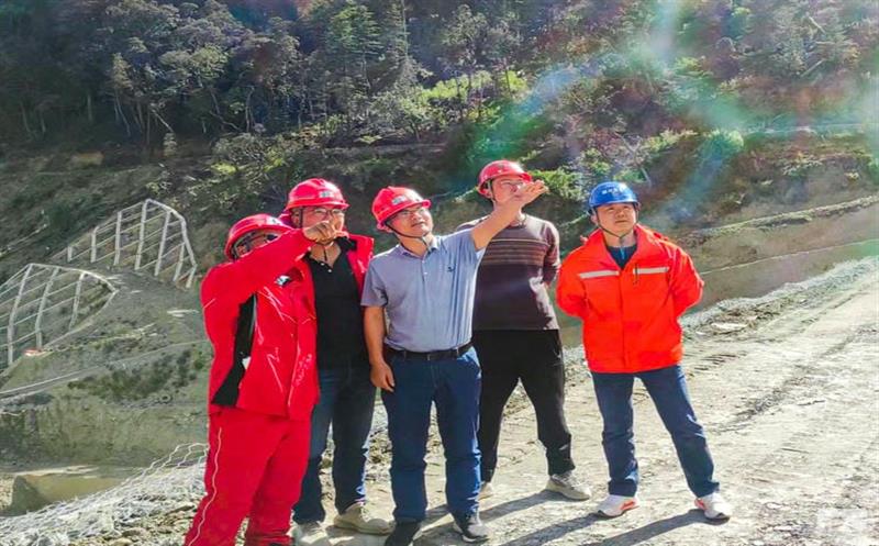 区调队（容大集团）开展“安全生产月”安全环保检查