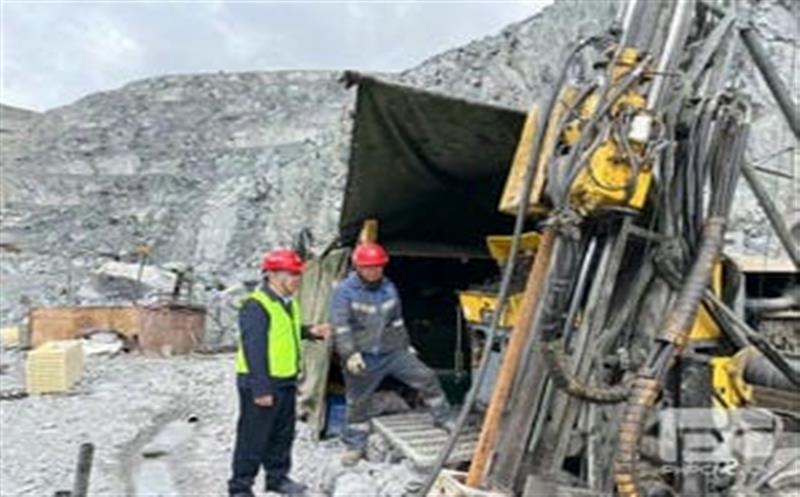 华锋钻探领导带队检查巨龙项目安全生产情况