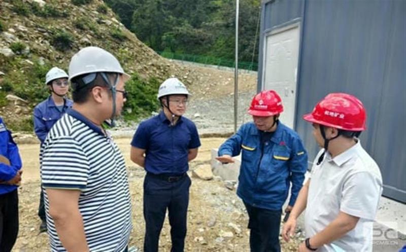 地矿集团工作组赴大陆槽矿山检查指导矿山安全工作