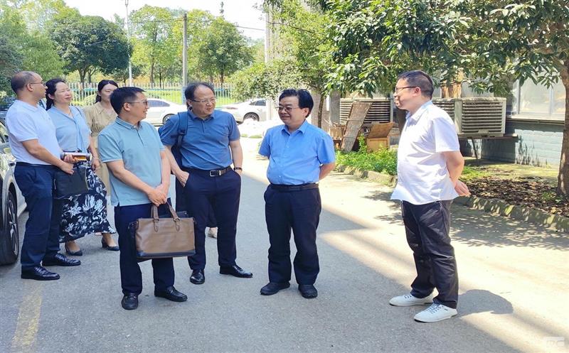 集团领导带队到地勘院西冶检测公司调研