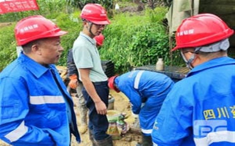 华锋钻探以技术创新为引领，，，，，，，破解施工难点 为集团“一号工程”顺利实施保驾护航