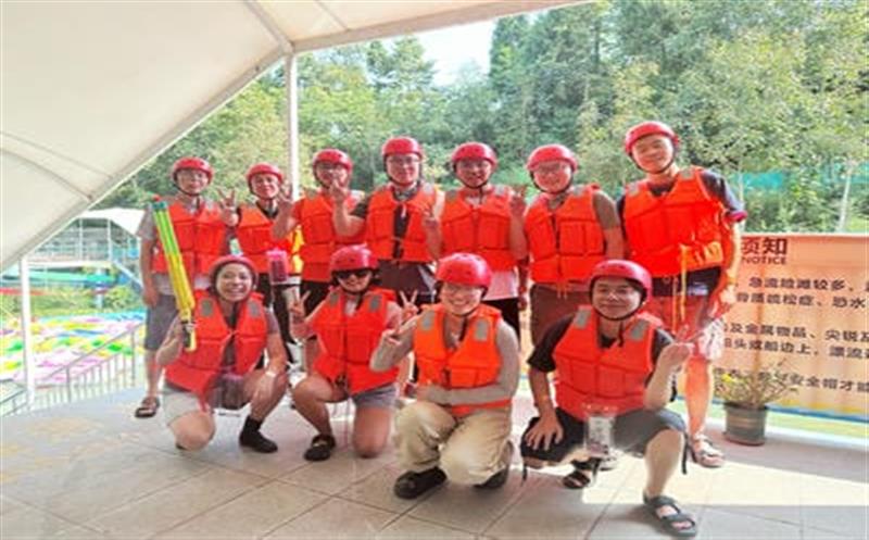 工会漂流活动精彩纷呈 丹景谷掀欢乐浪潮