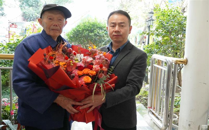 矿勘集团领导走访慰问百岁高龄退休职工