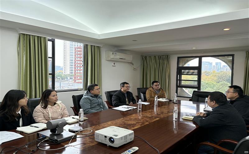 测绘公司与自然安博电竞部第三大地测量队开展座谈交流