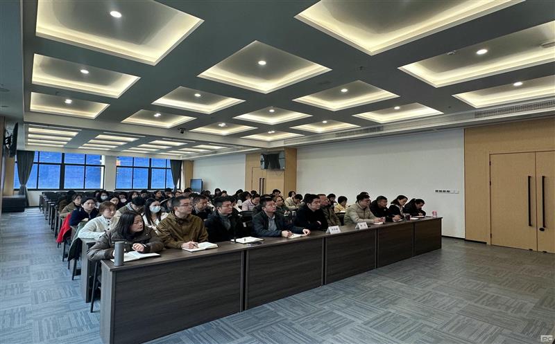 大力弘扬宪法精神，，，，，，，，推动进一步全面深化改革 ——兴蜀设计集团开展第五期法律法规知识培训会